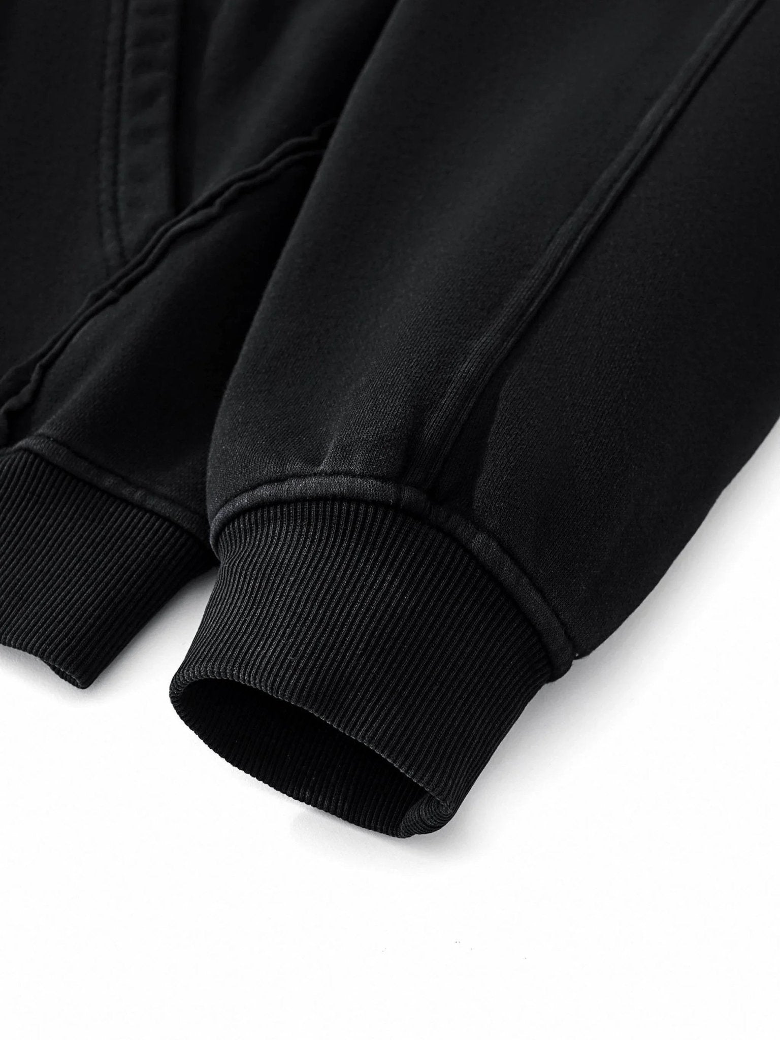 BEESMOOVE Raw - Seam Enzyme Washed Hoodie - Beesmoove